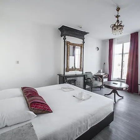 The Rose Hotel Leiden