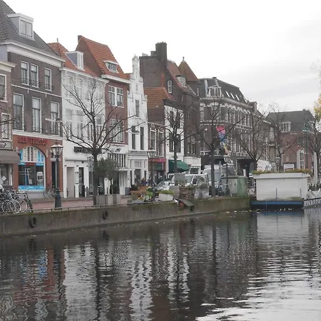 The Rose Leiden